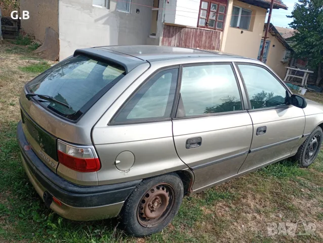 Опел Астра 1.6 автомат , снимка 3 - Автомобили и джипове - 56150472