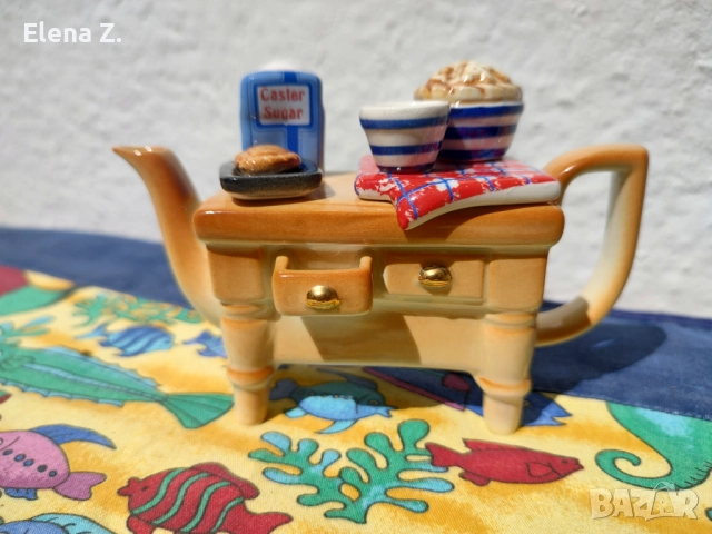 Малък колекционерски чайник на Paul Cardew масичка печива, снимка 2 - Колекции - 52344544