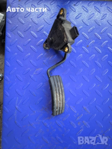 Педал газ Renault Scenic II 1.9 DCI 120 конски сили 8200159645