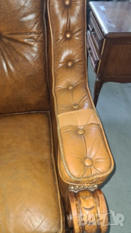 Елегантна Кожена Холова Гарнитура „Vintage Chesterfield“ – Комплект 3+1+1, снимка 10 - Дивани и мека мебел - 54205161