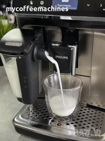 Кафемашина Philips Latte Go EP5447, снимка 4 - Кафемашини - 55747628