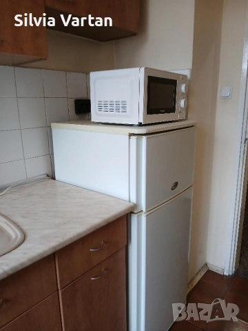 Хладилник среден размер , снимка 6 - Хладилници - 52329994