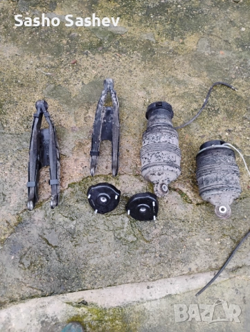 Продавам въздушни възглавници за mercedes e220 