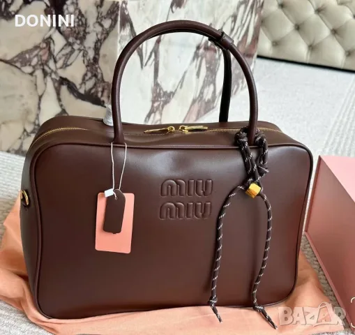 Miu Miu Beau дамска чанта от естествена кожа