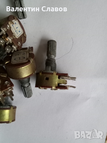 потенциометър 1 килоом