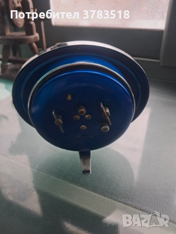 Часовник, снимка 2 - Антикварни и старинни предмети - 51977960