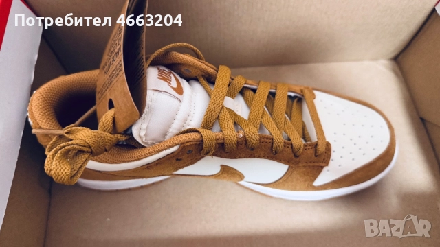 Nike Dunk Low, снимка 2 - Маратонки - 52593777