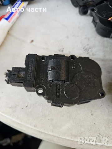 Моторче клапа парно 410474650 за BMW 3 седан (E90) 320 d (2005 - 2011)