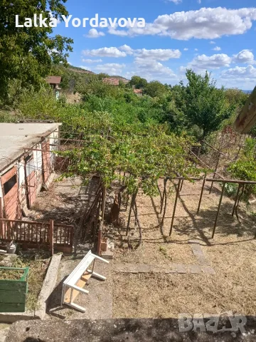 🏡 ПРОДАВАМ ВИЛА НА МАРКОВА МОГИЛА – ЧЕРВЕН БРЯГ, снимка 5 - Вили - 56186152