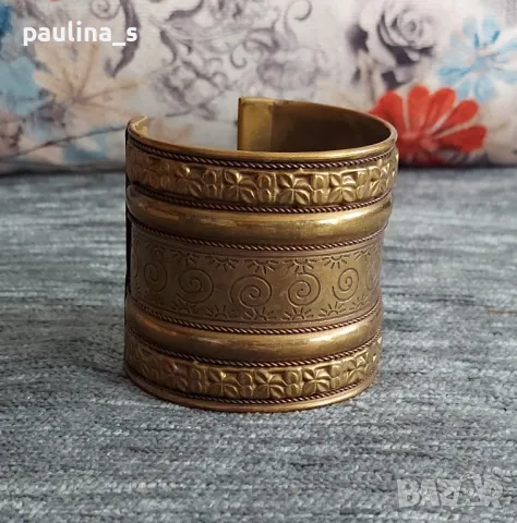 Три броя / Винтидж / Гривна от месинг, слонова кост и натурален седеф , снимка 3 - Гривни - 47520857