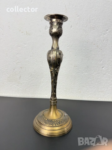 Богато орнаментиран бронзов свещник. №8119, снимка 4 - Колекции - 54291431