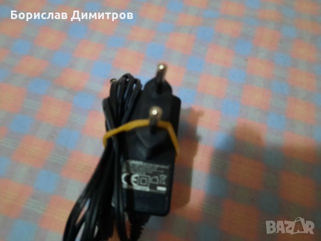 Продавам захранващ адаптер 12 V, 0.5 a, снимка 4 - Кабели и адаптери - 35457131