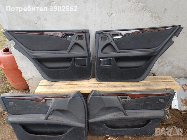 Продавам кори за врати на Мерцедес W210, снимка 2 - Автомобили и джипове - 54030871