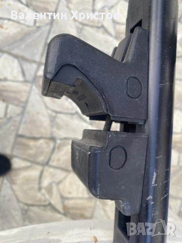 ски багажник Thule за 4 чифта ски + подарък напречни греди, снимка 10 - Аксесоари и консумативи - 55786341