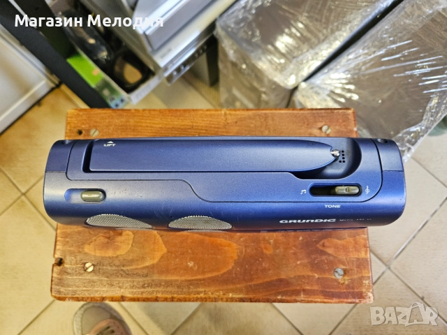Радио Grundig Music Boy 40 В перфектно техническо и много добро визуално състояние., снимка 4 - Радиокасетофони, транзистори - 52659851