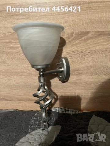 Аплик за стена, снимка 2 - Лампи за стена - 52683359