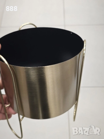 стойки за саксии , снимка 2 - Саксии и кашпи - 52906329