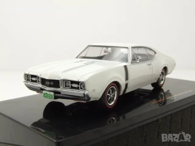Oldsmobile 442 W-30 1970 - мащаб 1:43 на ixo моделът е нов в PVC дисплей-кейс