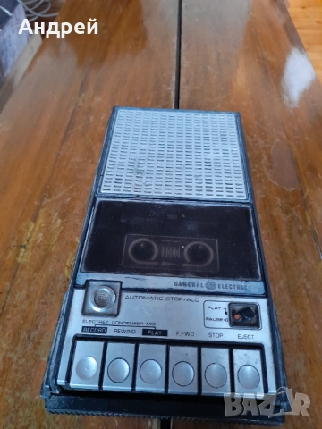 Стар касетофон General Electric 3-5105G, снимка 2 - Антикварни и старинни предмети - 53012776