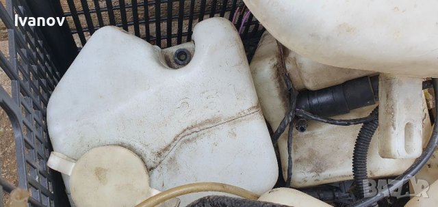 Казанче течност чистачки  за бмв е36 2.5л 5.0л, снимка 6 - Части - 38576848