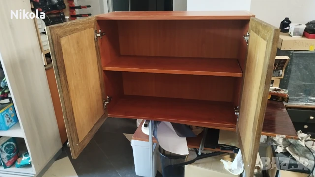 Кухненски шкаф горен ред с орехови врати масив 80/60/32см, снимка 3 - Кухни - 51173374