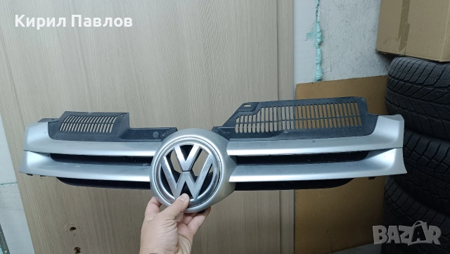 Оригинална решетка и емблема за VW Golf 5, снимка 2 - Части - 54352144