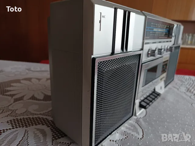 Радиокасетофон Sanyo M 9813L, снимка 2 - Радиокасетофони, транзистори - 56272673