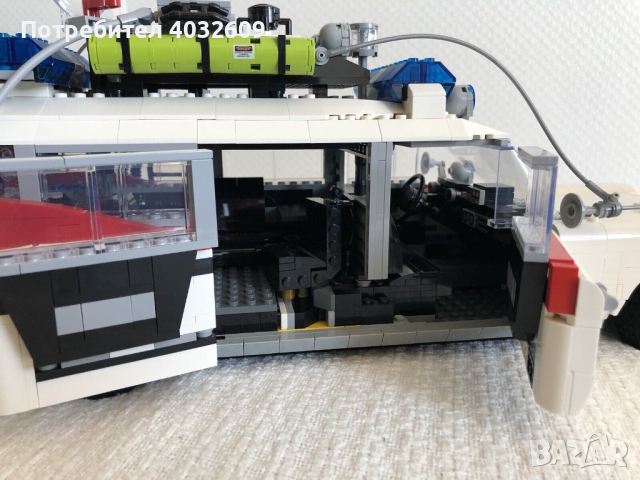 LEGO Icons: Ghostbusters ECTO-1 2352 части/елемента, снимка 3 - Конструктори - 44796515