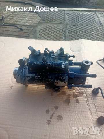 Горивонагнетателна помпа ГНП 4 цилиндъра за двигател Раковица. 
