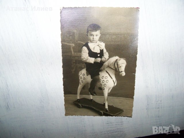 Стара снимка-картичка дете с играчка, снимка 4 - Други ценни предмети - 37199555