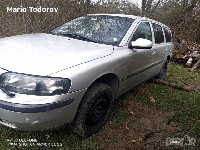 Volvo v70 4x4 на части , снимка 2 - Автомобили и джипове - 52876434