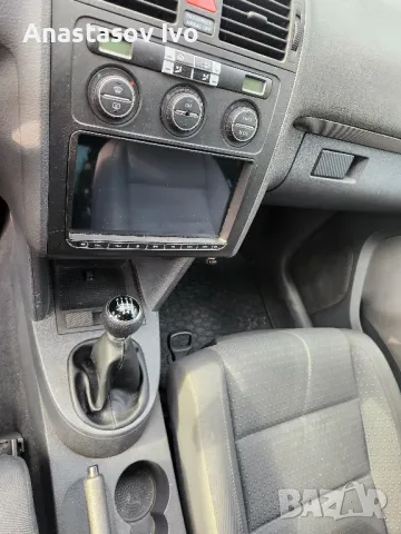 Volkswagen Touran 2.0 TDI-140 hp, снимка 8 - Автомобили и джипове - 49990006