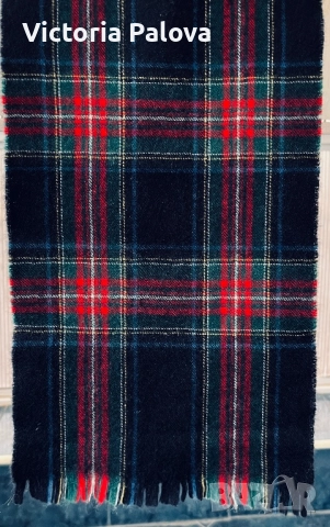 Оригинален шотландски вълнен шал STUART BLACK Tartan, снимка 4 - Шалове - 52715531