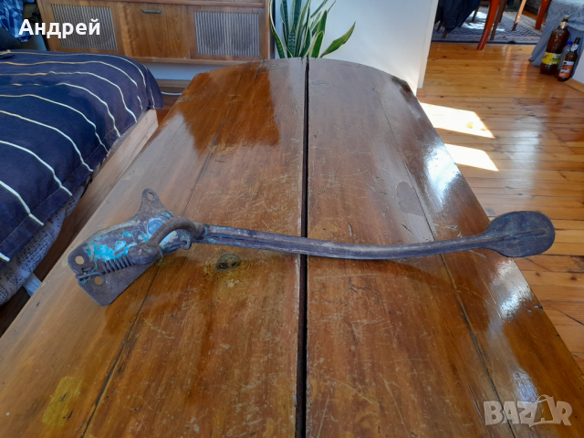 Стара стойка за мотоциклет