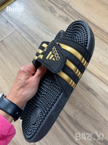 Оригинални черно/златисти чехли adidas Adissage 40 н, снимка 7 - Мъжки чехли - 44795889