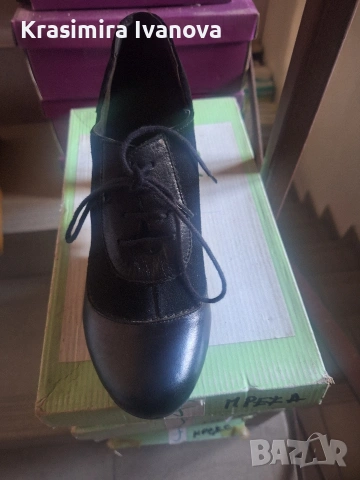нови обувки естествена кожа и велур 