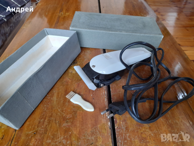 Стара електрическа машинка за подстригване, снимка 3 - Антикварни и старинни предмети - 44634929