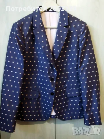 Стилно дамско сако