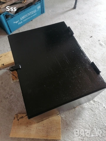 Метална каса със кожена седалка , снимка 4 - Други стоки за дома - 53300141