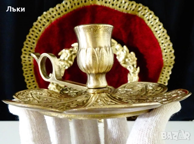 Викториански бронзов свещник,детелина,орнаменти. , снимка 5 - Антикварни и старинни предмети - 52417433