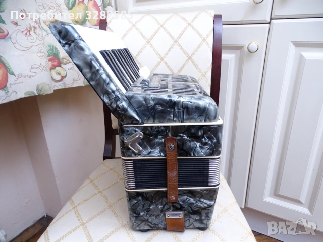 Акордеон Велтмайстер 40 баса, снимка 4 - Акордеони - 53004254