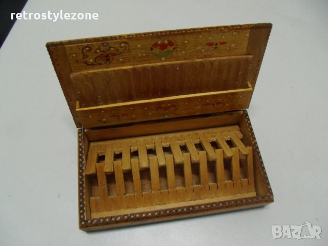 № 4957 стара дървена кутия / табакера  - размер 19,5 / 10,5 / 4,5 см , снимка 2 - Други ценни предмети - 31371552