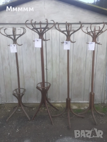 Дървени закачалки