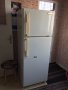 Продавам хладилник с фризер 300л, снимка 2