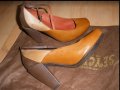 Обувки маркови номер 37  нови с  ток около 8 см естествена кожа, снимка 1 - Дамски обувки на ток - 34337601