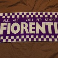 Оригинален шал на Фиорентина, снимка 1 - Фен артикули - 35284136