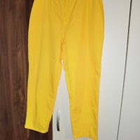 Жълт модерен свеж и ефектен панталон, снимка 5 - Панталони - 40861271