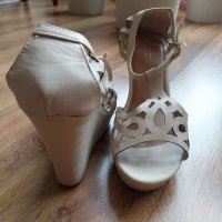 Дамски обувки , снимка 1 - Дамски ежедневни обувки - 40321975