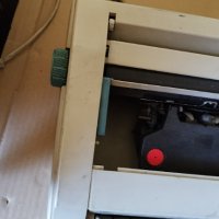 Електрическа пишеща машина Abra electronics ag D5064 за ремонт, снимка 12 - Антикварни и старинни предмети - 42269921