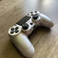 Оригинален Джойстик PS4 DualShock 4 Сребърен, снимка 2 - Аксесоари - 42439990